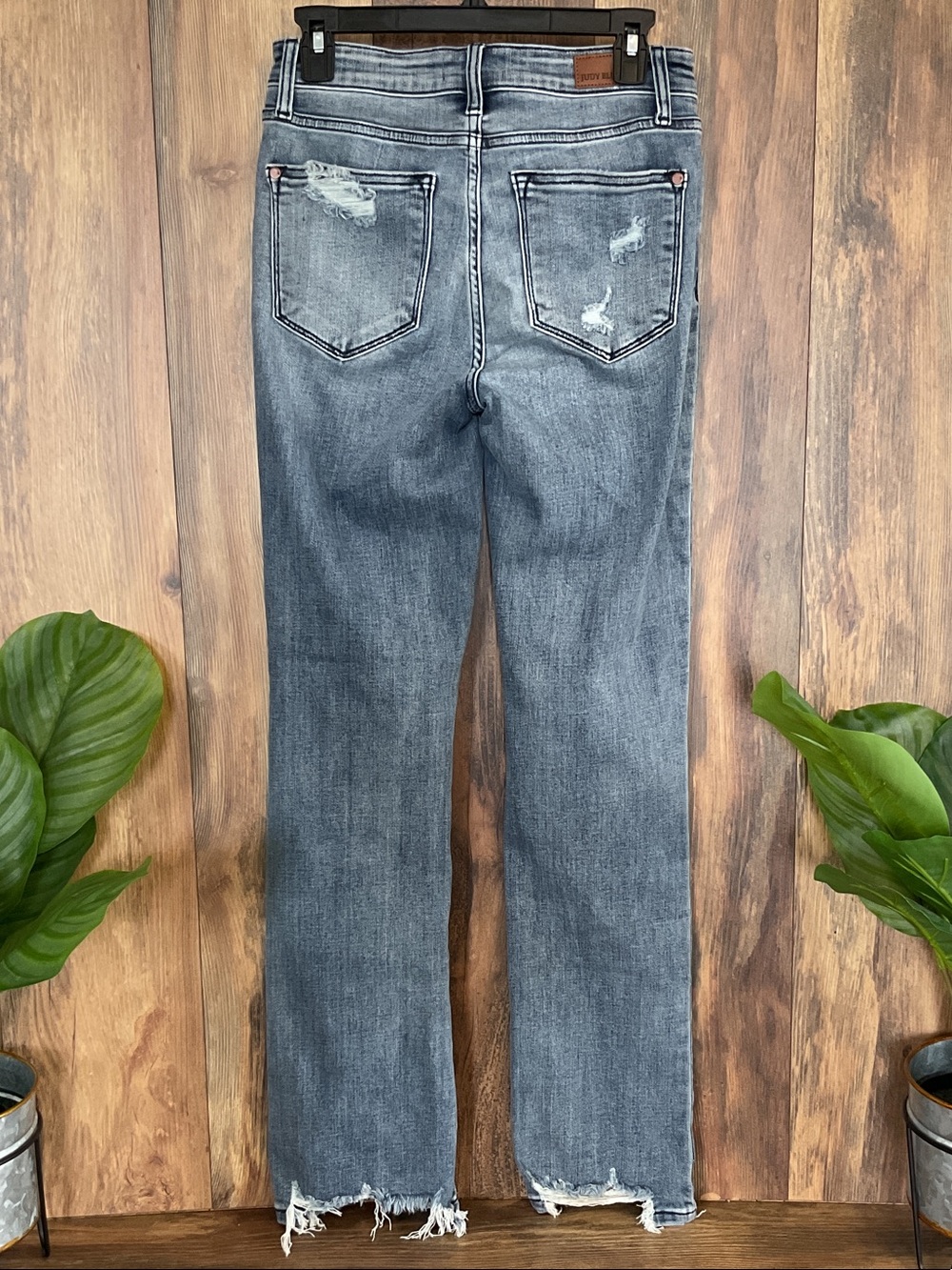 Judy Blue Distressed Straight Fit Jeans 3/26    981A